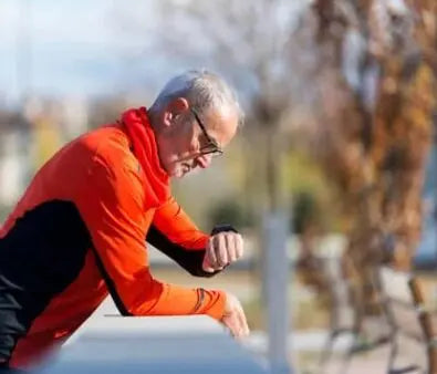 The Benefits of a Smartwatch for Seniors